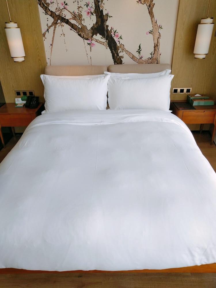 Howard Johnson Riverview Hotel قوانغتشو المظهر الخارجي الصورة