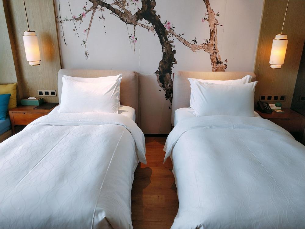 Howard Johnson Riverview Hotel قوانغتشو المظهر الخارجي الصورة