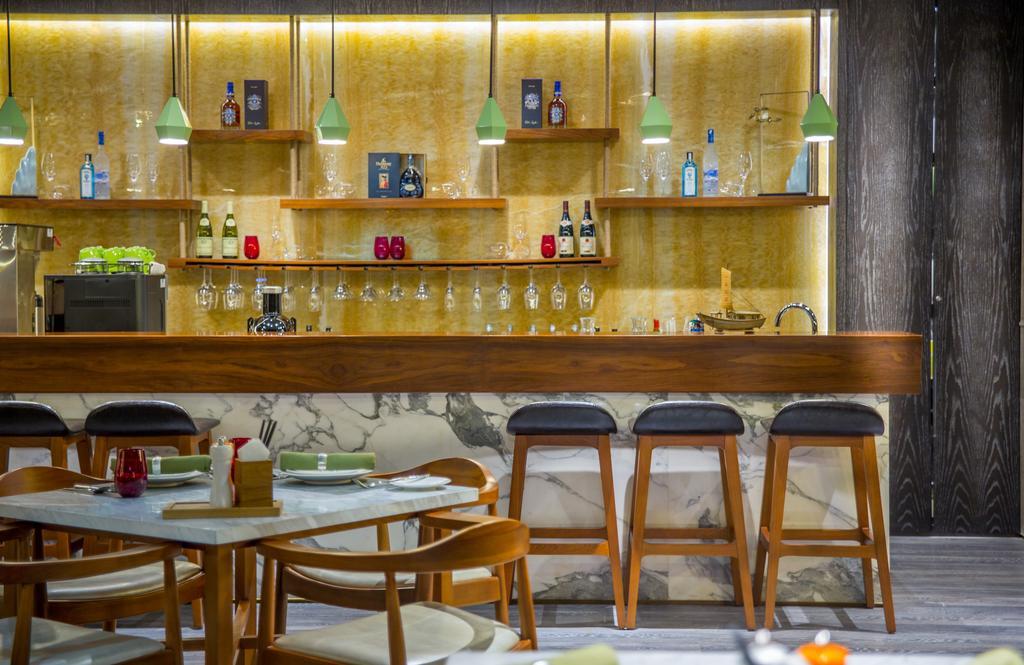 Howard Johnson Riverview Hotel قوانغتشو المظهر الخارجي الصورة